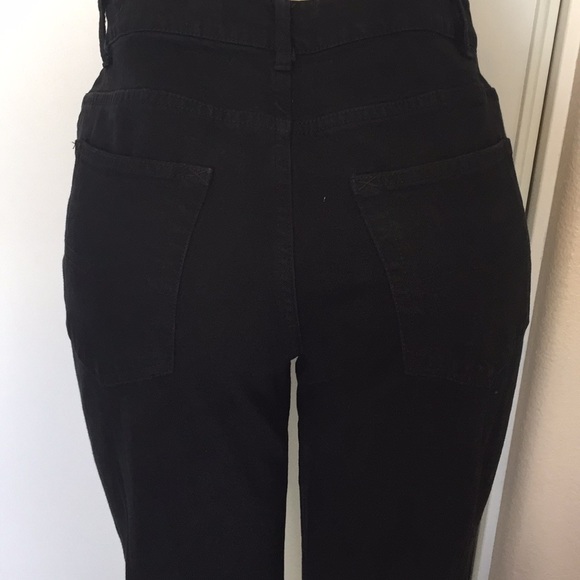 Womyn Vintage Black Straight Leg Stretch Jeans - Picture 2 of 4